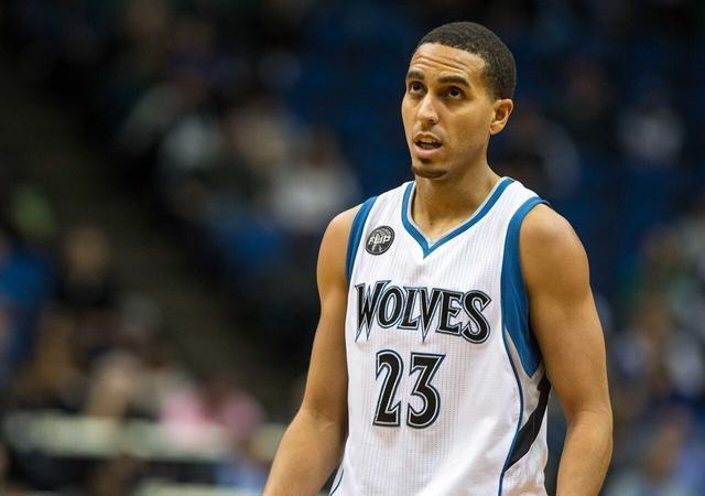 深圳男篮官方辟谣：欠薪28月资金链断裂+球员转会不实 将法律维权